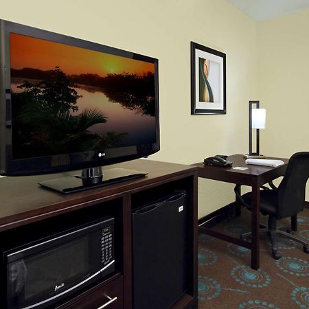 Hampton Inn Beeville Exterior foto